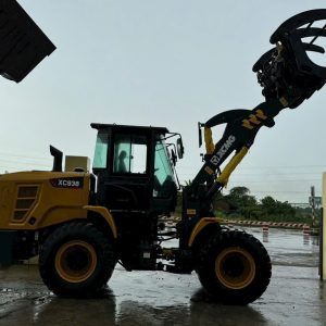 Máy xúc lật gắp gỗ XCMG XC938